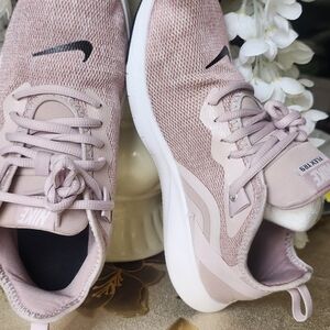 Nike Women's Soft Pink Sneakers